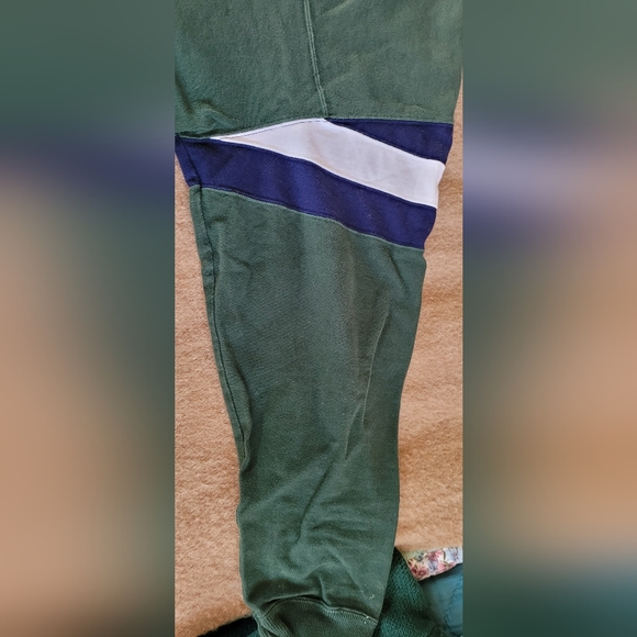 Vintage Mondetta Sport Collared Sweater - Picture 7 of 9